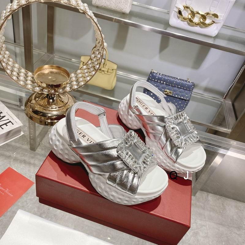 RV sz35-40 3C XJ0501