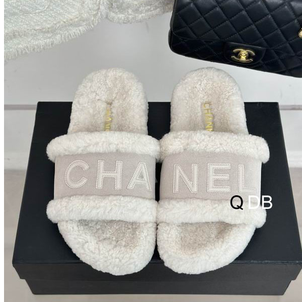 Chanel sz35-40 4C DB1012