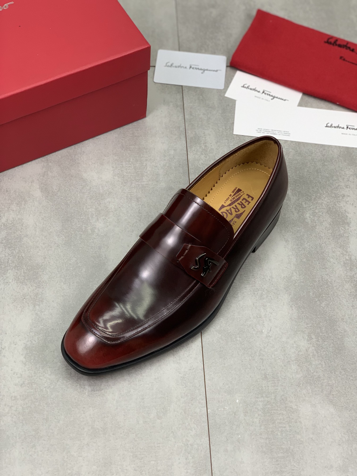 Ferragamo sz38-44 mnm02126