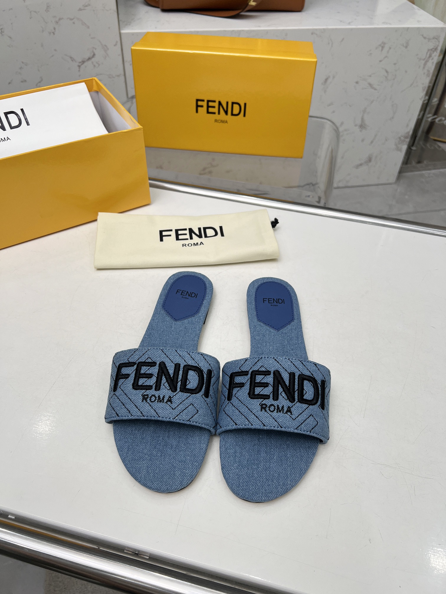 2025 Fendi Ů��Ь 0702