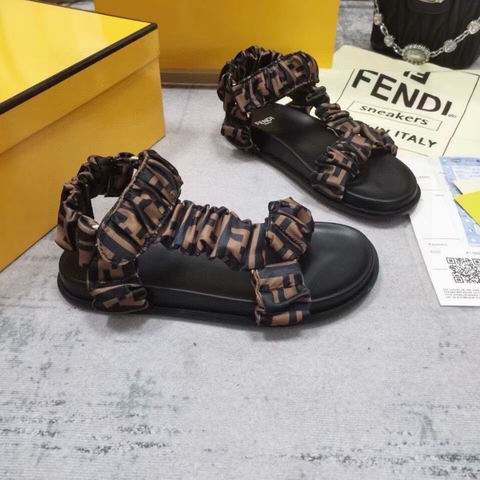 2025 Fendi Sandals 0702