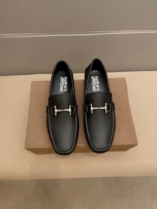 Ferragamo sz37-45 mnh0225