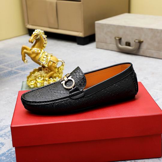 Ferragamo sz38-44 mnh0305