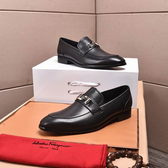 Ferragamo sz38-45 mnh0306