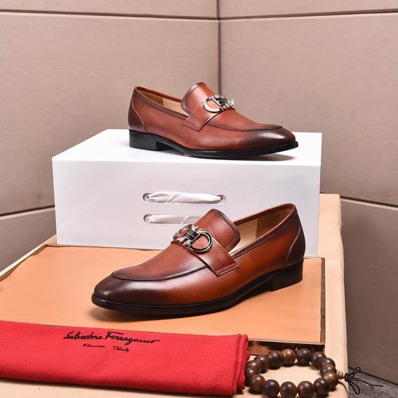 Ferragamo sz38-45 mnh0307