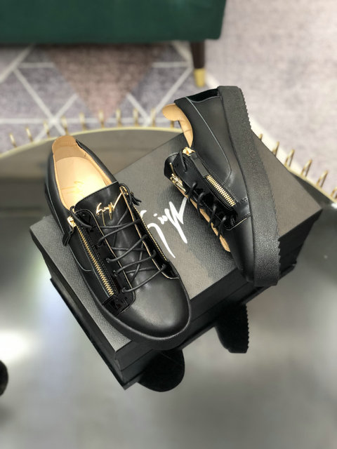 Giuseppe Zanotti sz38-44 h0518