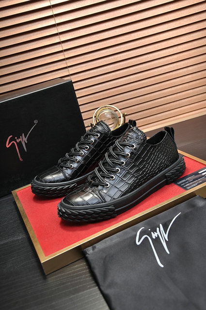 Giuseppe Zanotti sz38-44 h0520