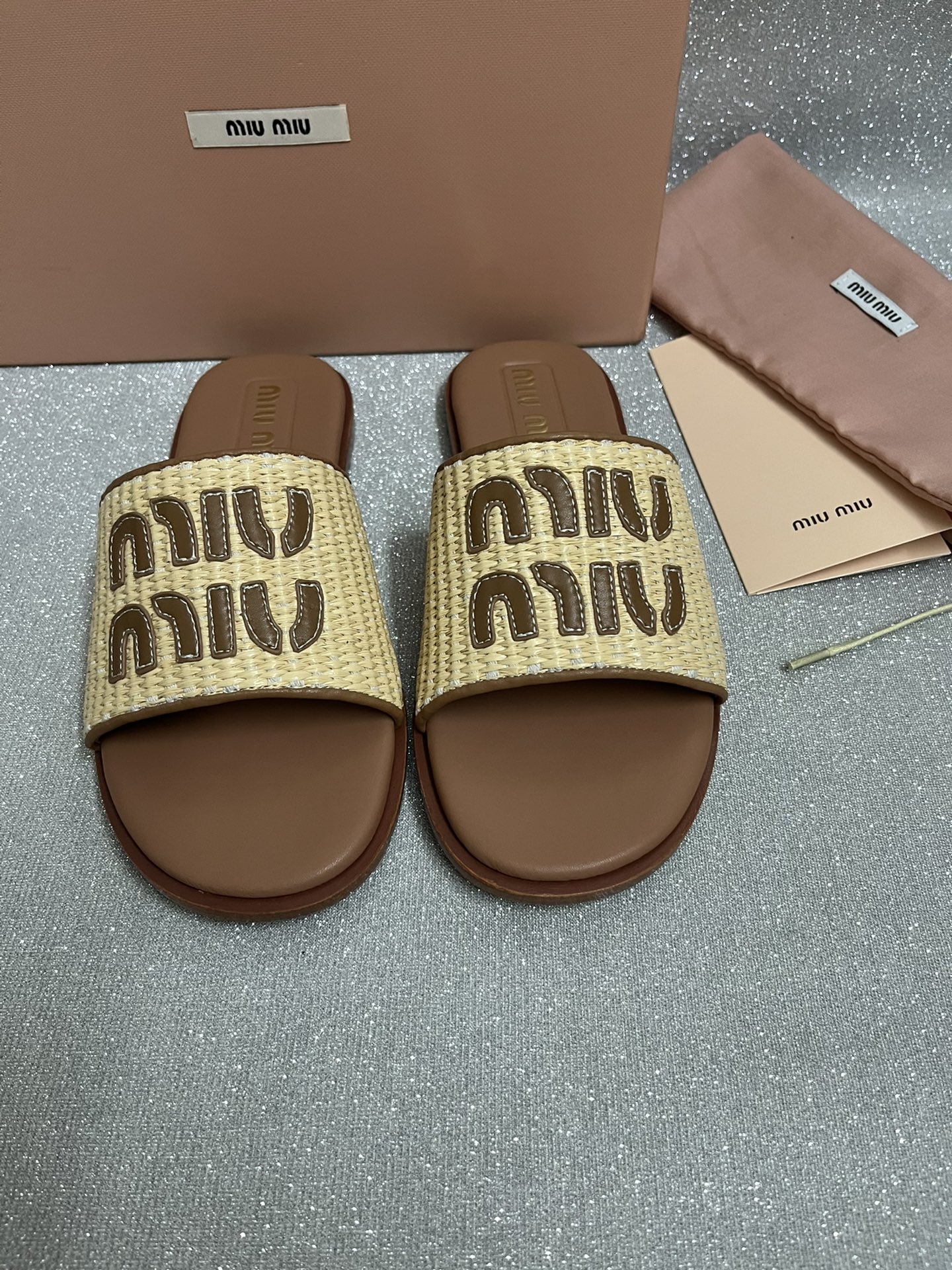 2025 MiuMiu Slipper 0810