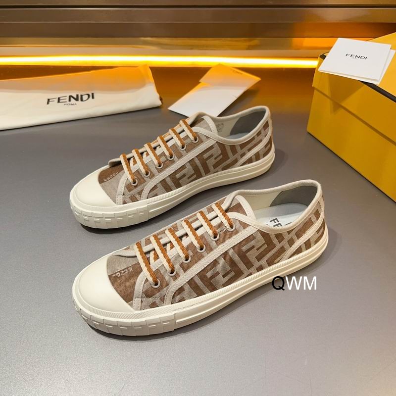 Burberry sz36-45 WM0601