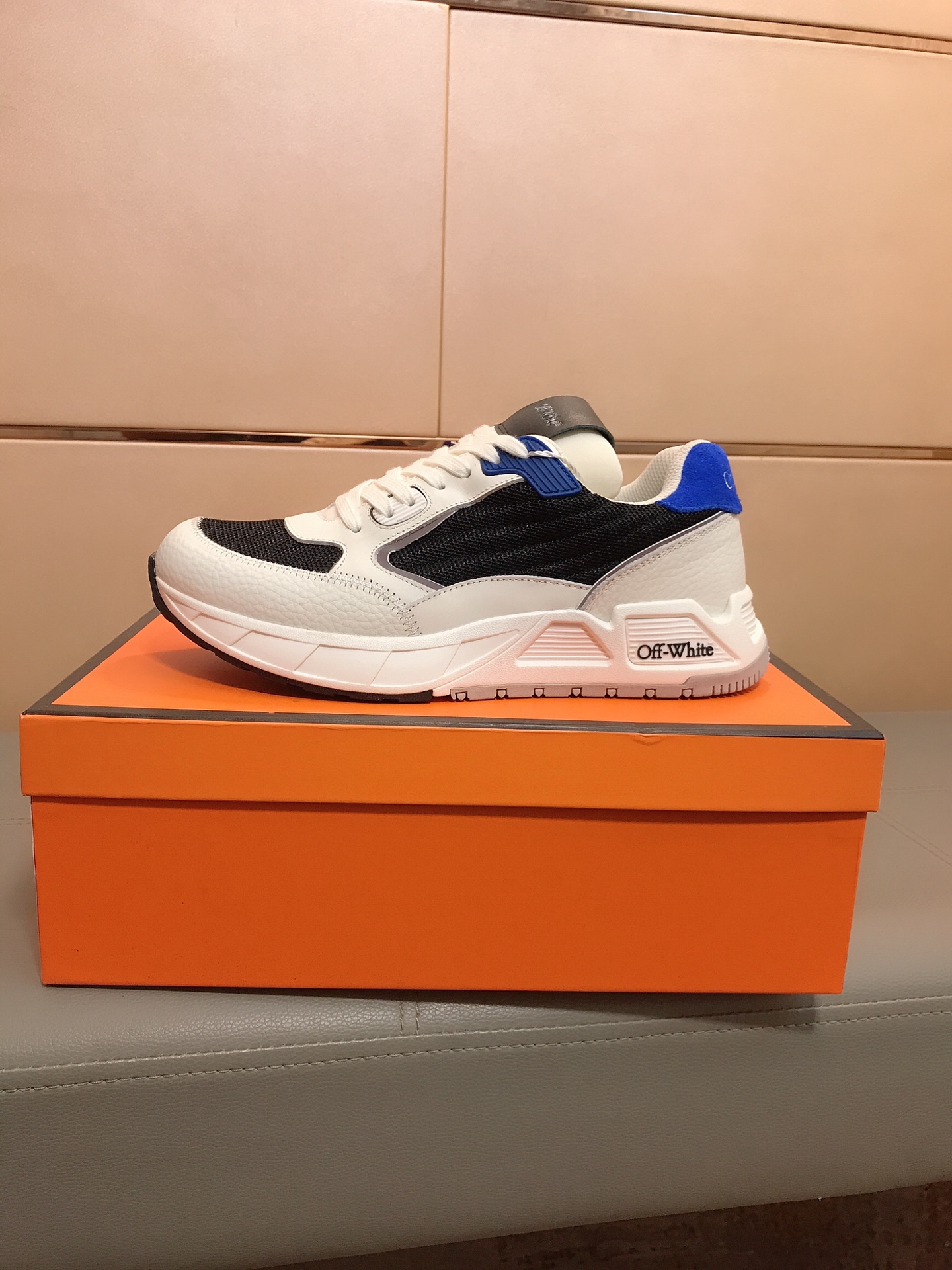 Off White sz38-44 h0601