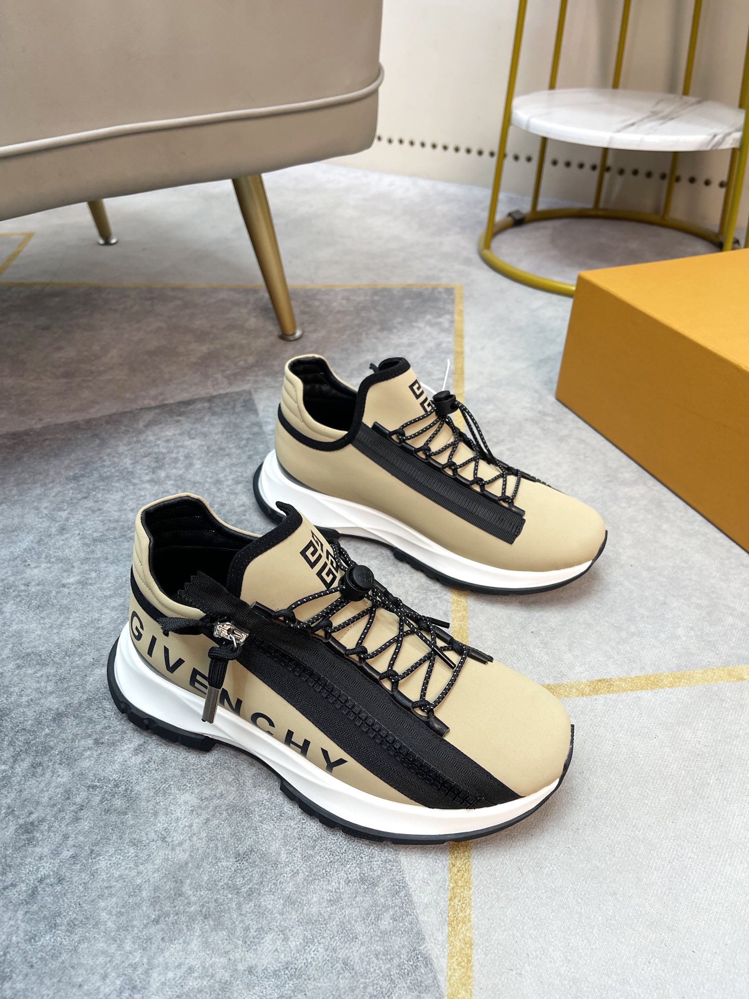 Givenchy sz38-44 h0601