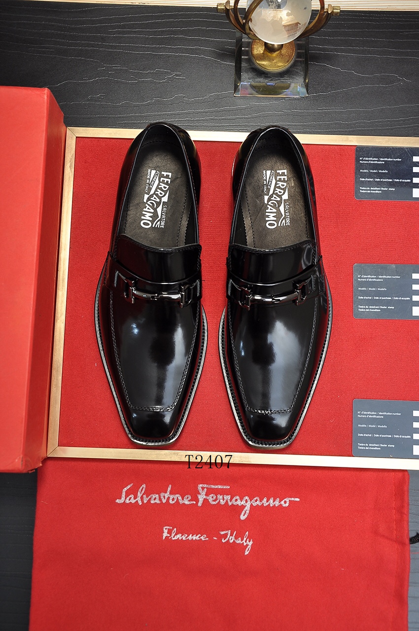 Ferragamo sz38-44 h0701