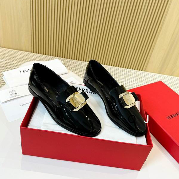 Ferragamo Ů����Ь TS