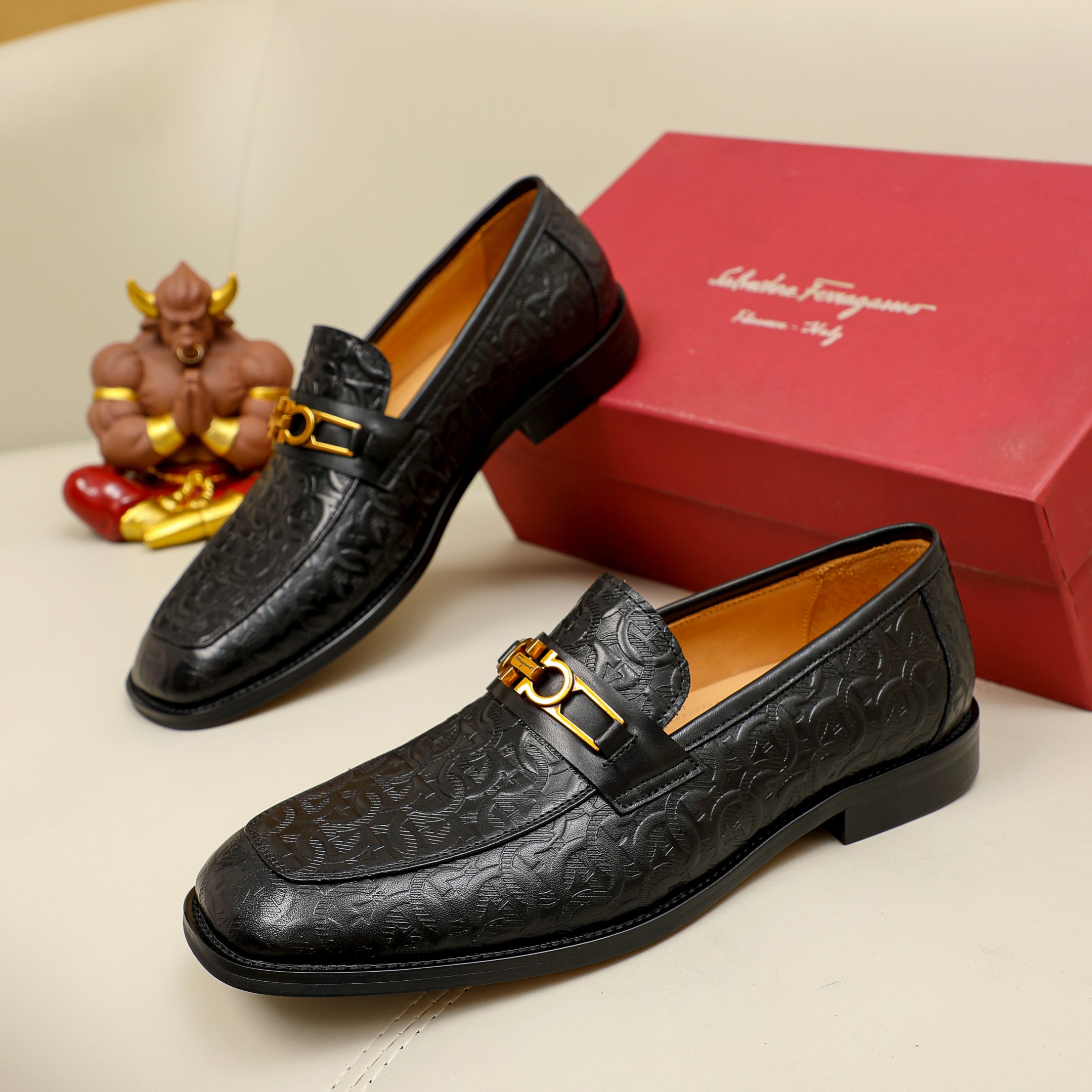 Ferragamo sz38-45 h0802