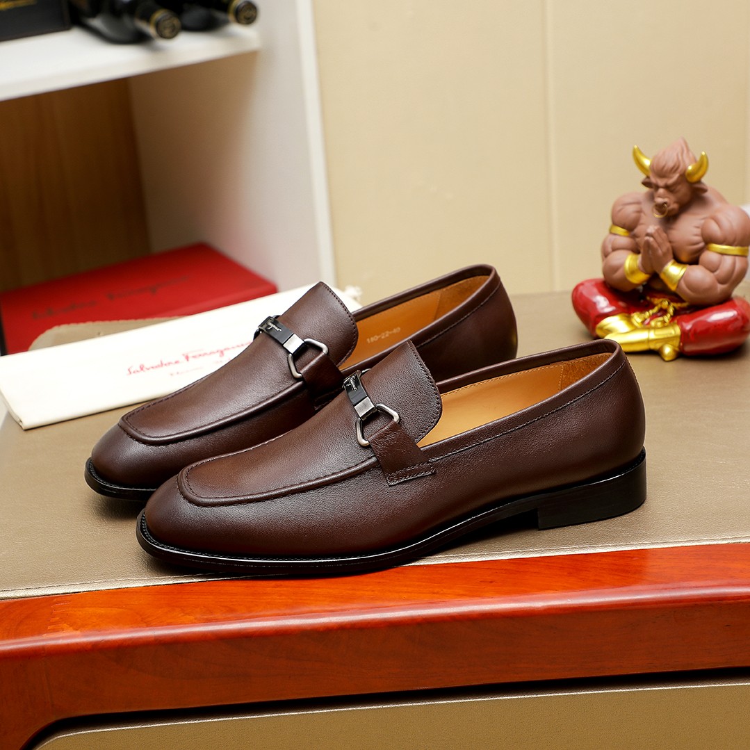 Ferragamo sz38-45 h0807