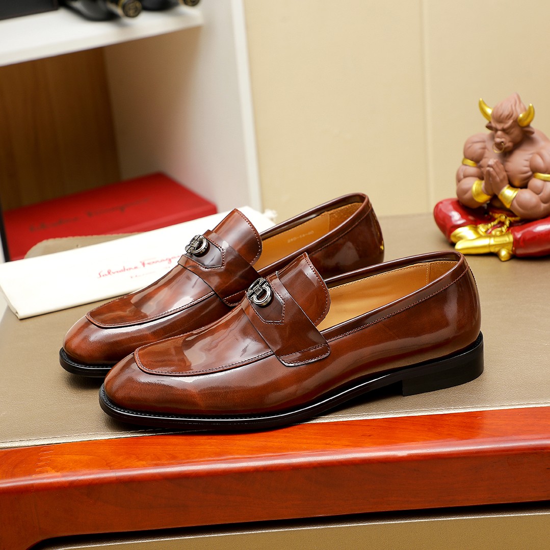 Ferragamo sz38-45 h0811