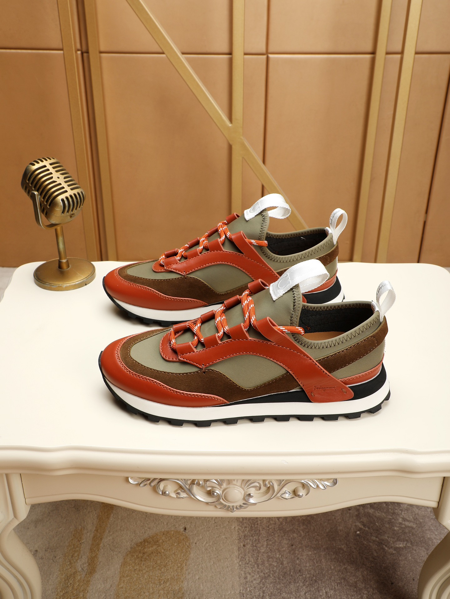 Ferragamo sz38-44 h0802