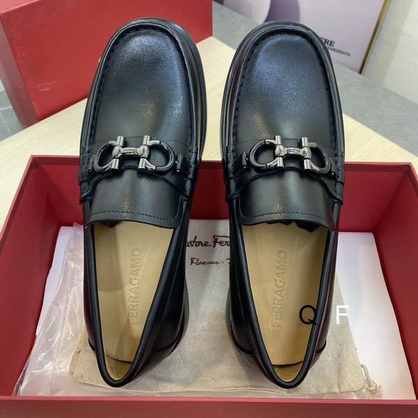 Ferragam sz38-45 TF0804