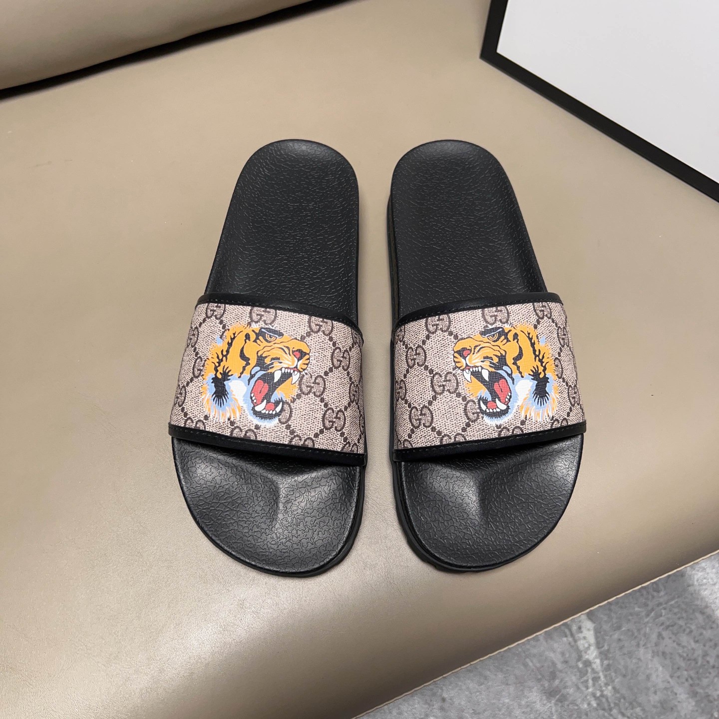 Gucci sz38-45 h0811
