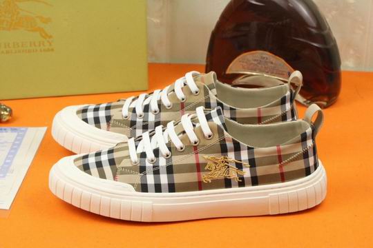 Burberry sz38-44 hnh0510