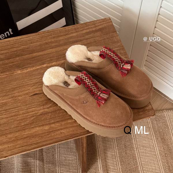UGG sz35-40 ML0906