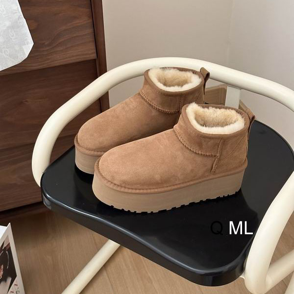 UGG sz35-40 ML0917