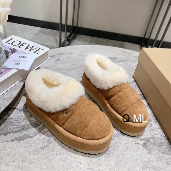 UGG sz35-40 ML0920