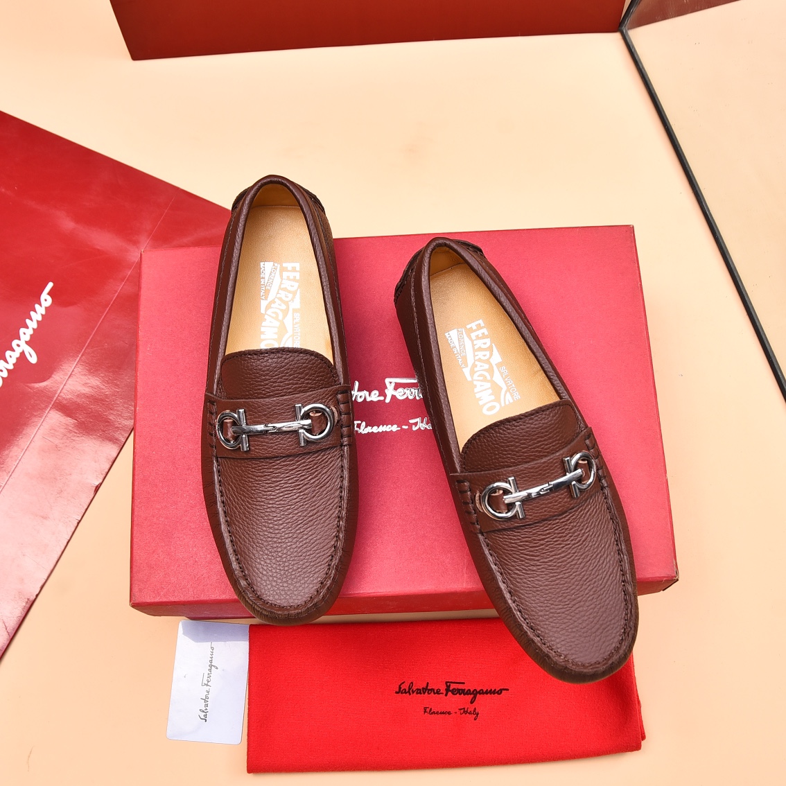 Ferragamo sz38-46 h0901