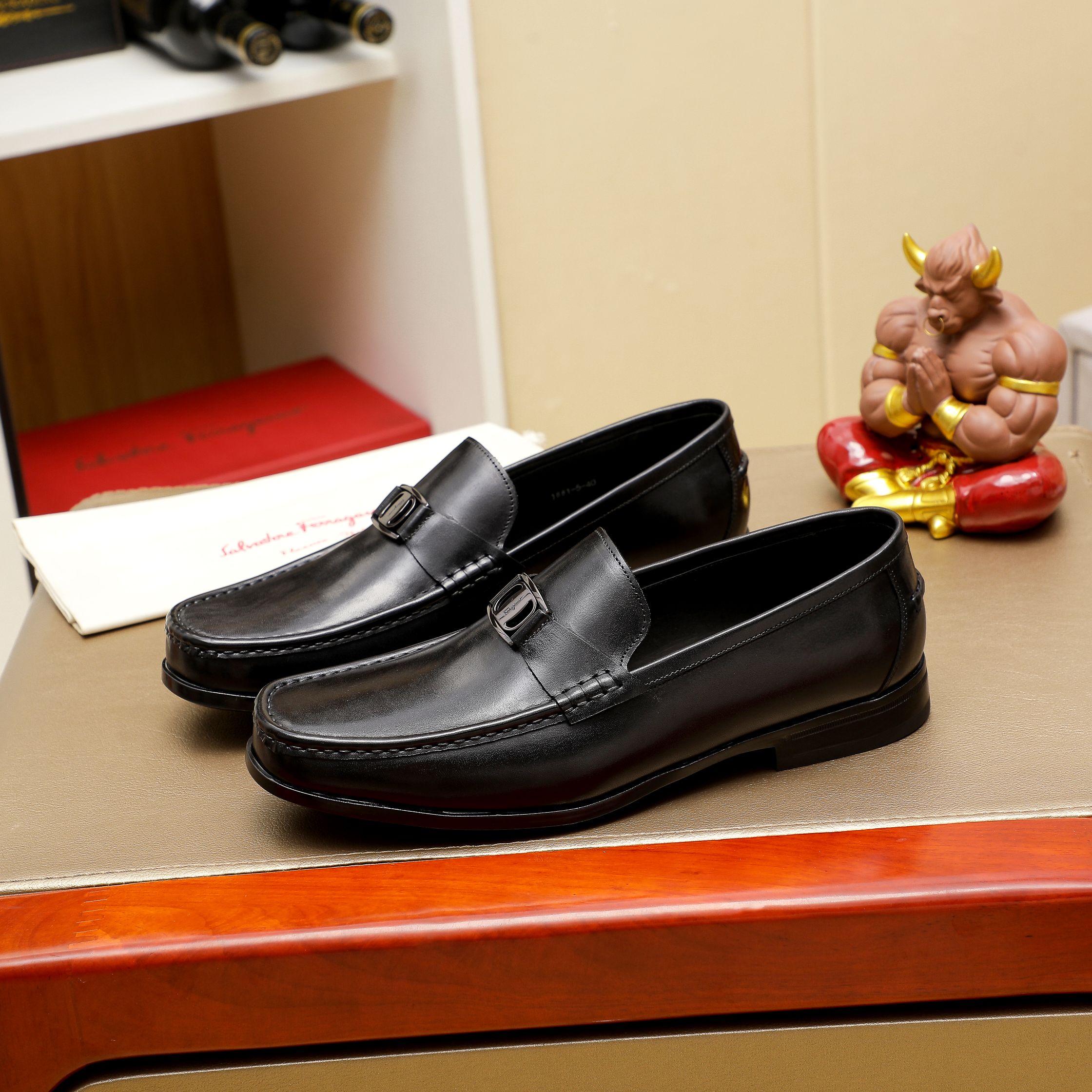 Ferragamo sz38-44 h0904