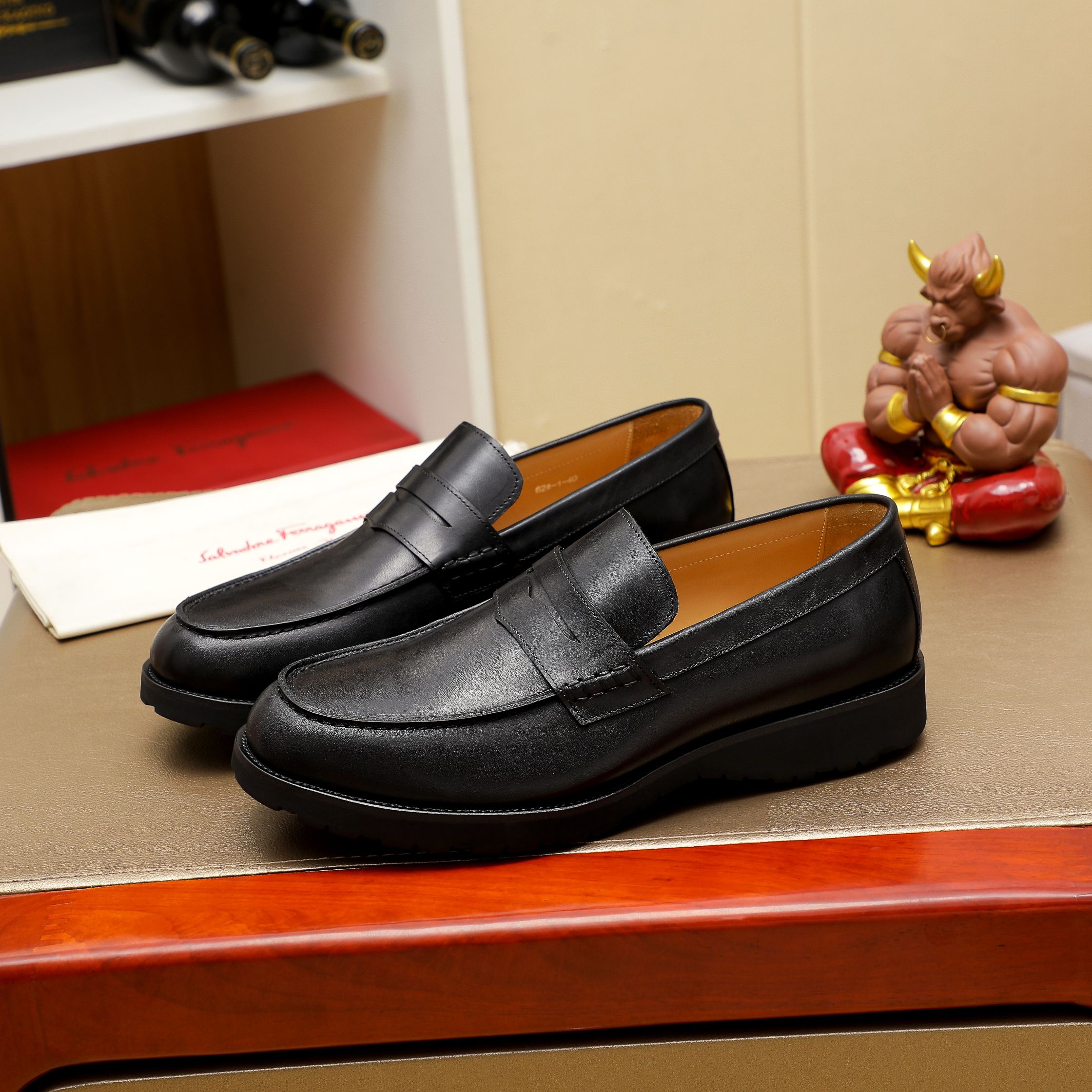 Ferragamo sz38-44 h0912