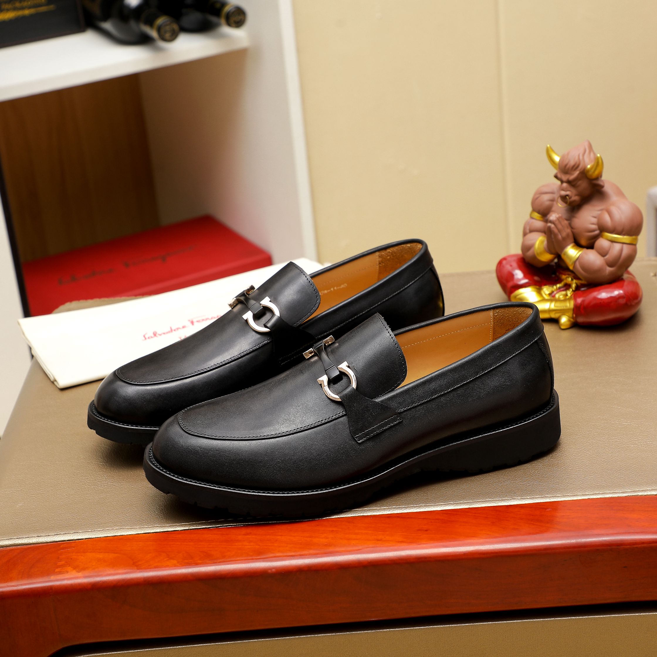 Ferragamo sz38-44 h0913