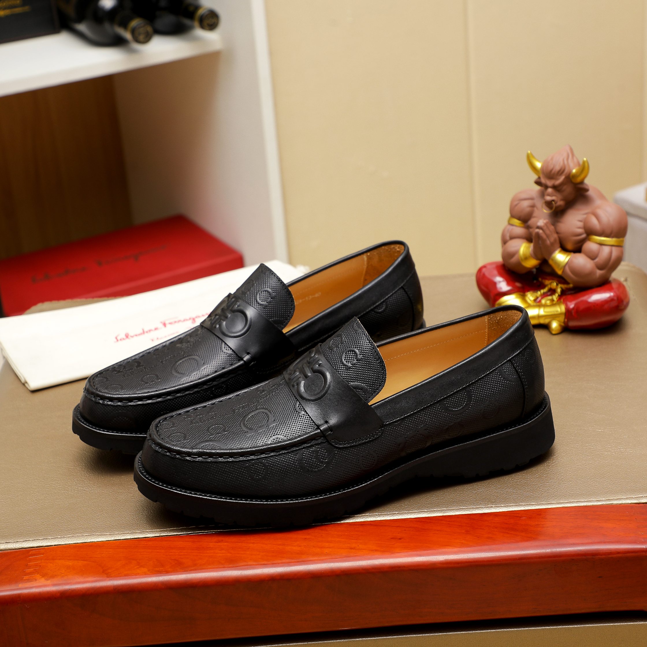 Ferragamo sz38-44 h0914