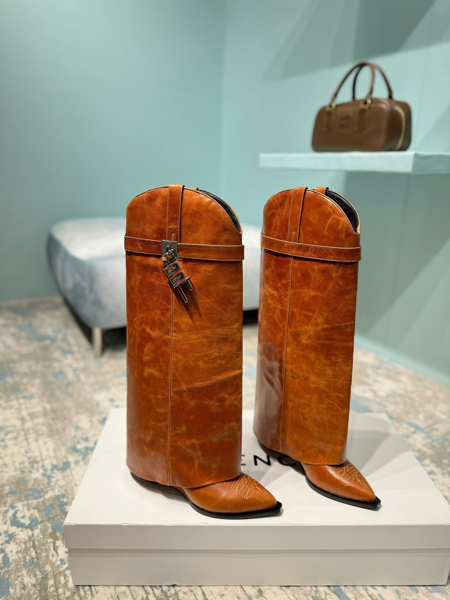 Givenchy sz35-42 h0908