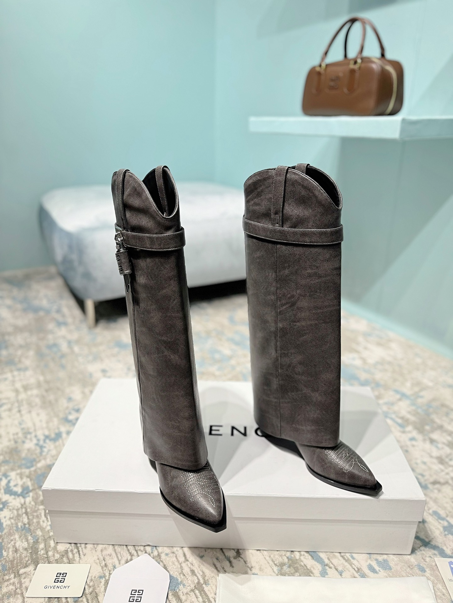 Givenchy sz35-42 h0909