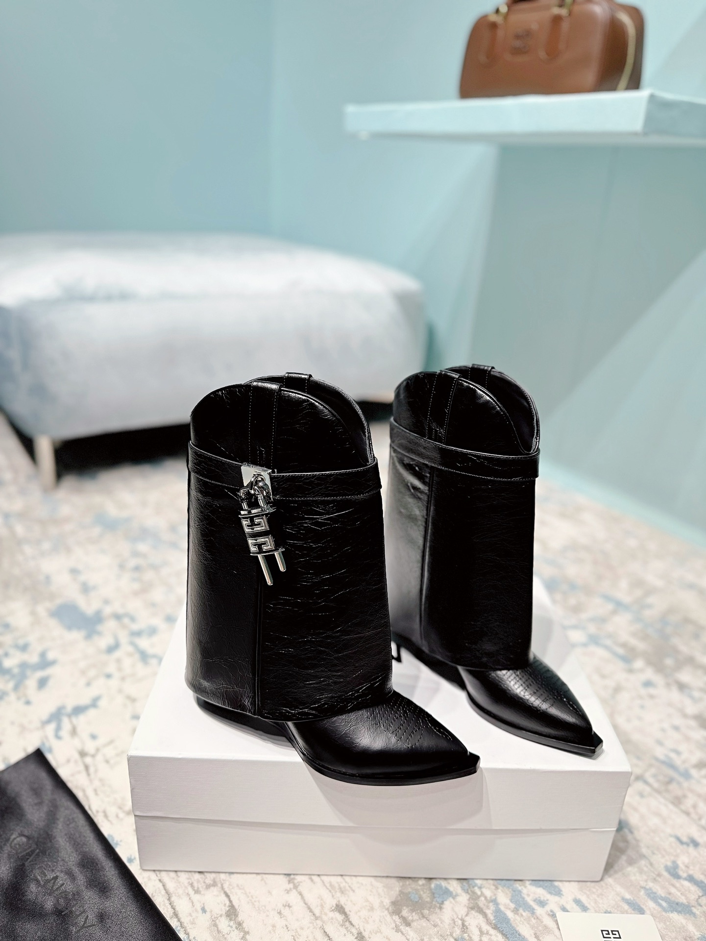 Givenchy sz35-42 h0913