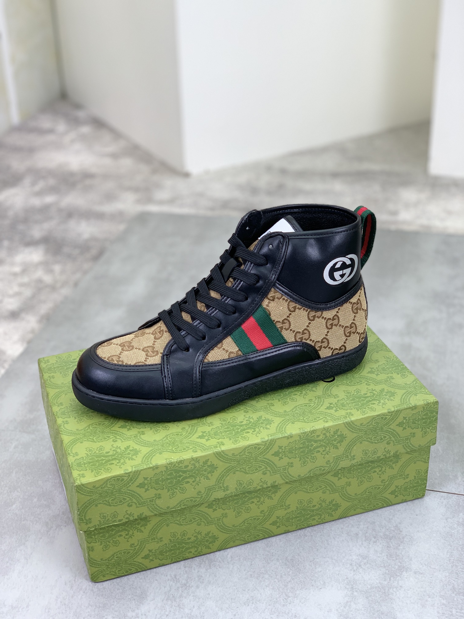Gucci sz38-44 h1002