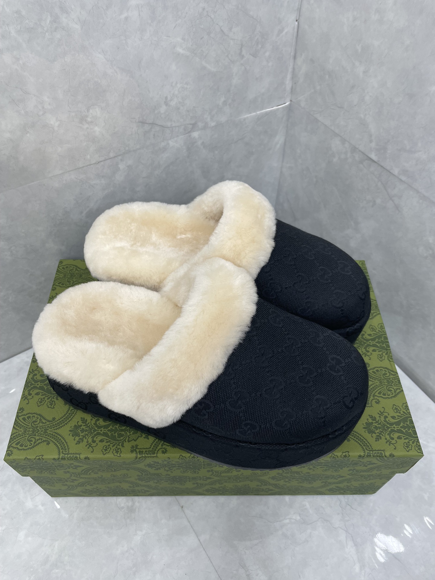 Gucci sz35-44 5.5cm h1002