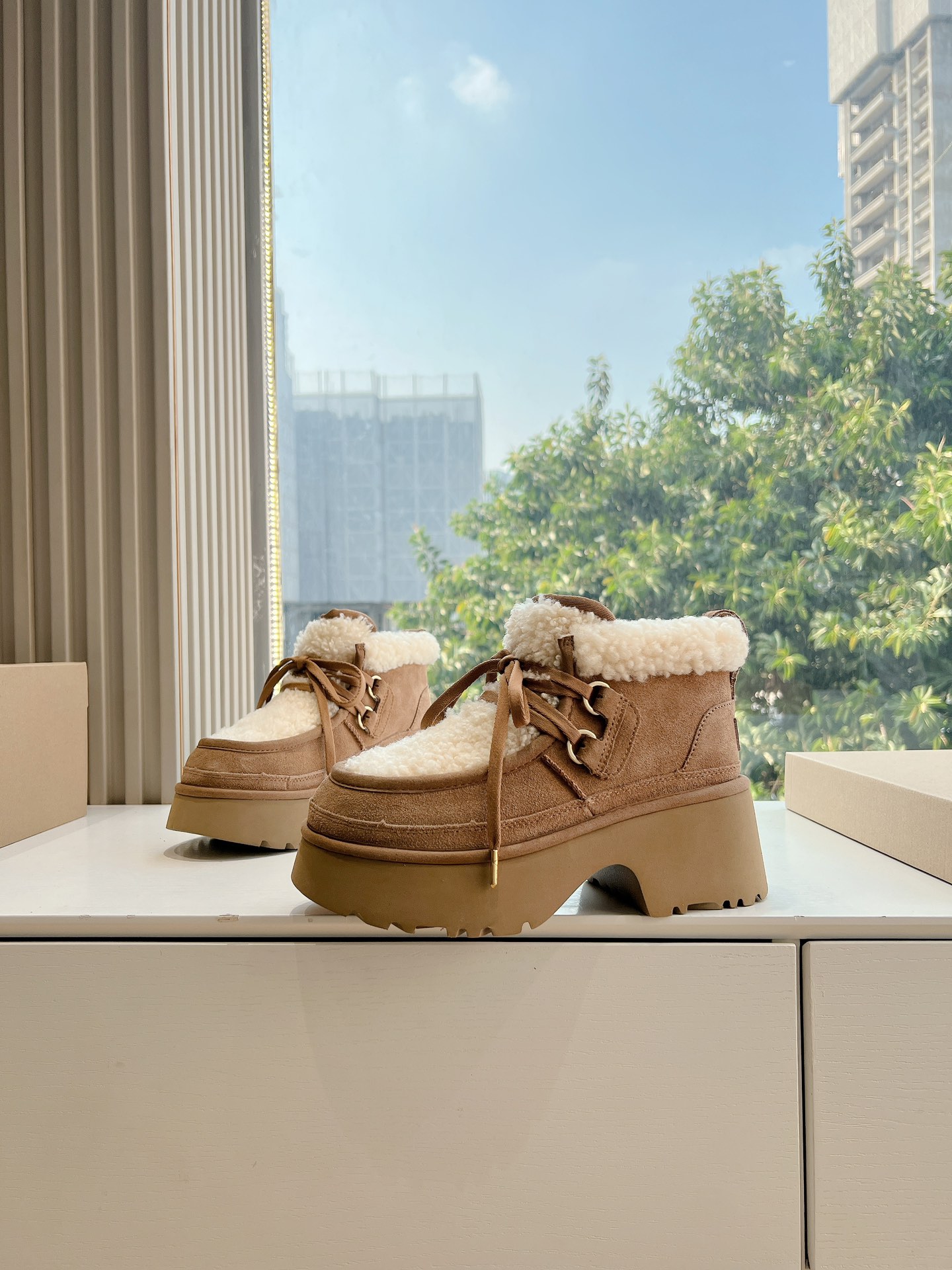 UGG sz35-40 h1021