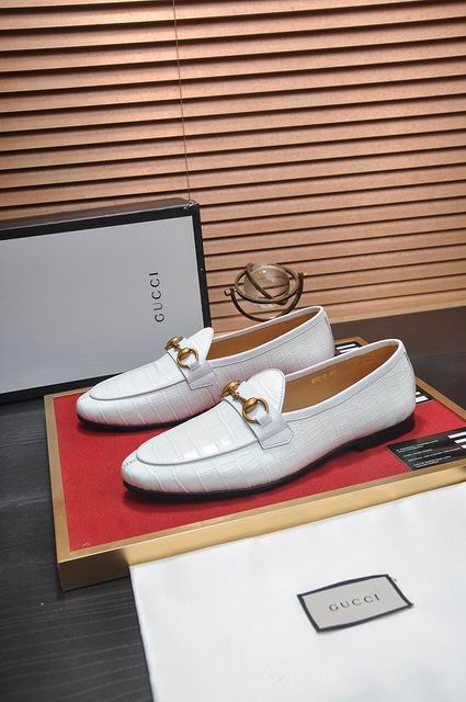 Gucci sz38-44 mnh0413