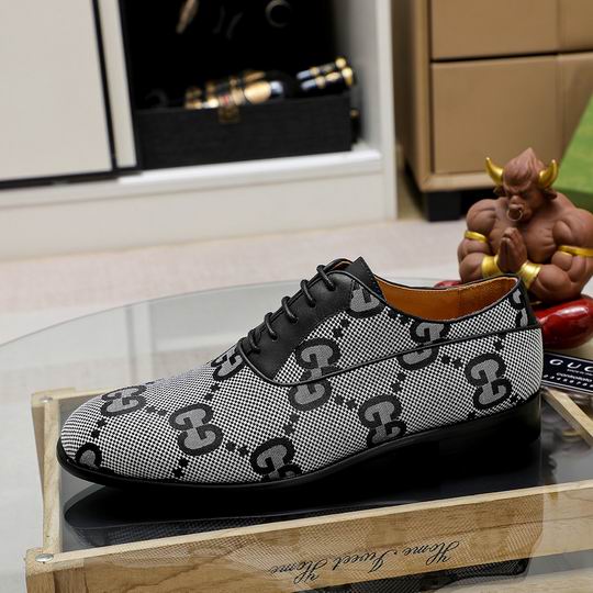 Gucci sz38-47 mnh0429