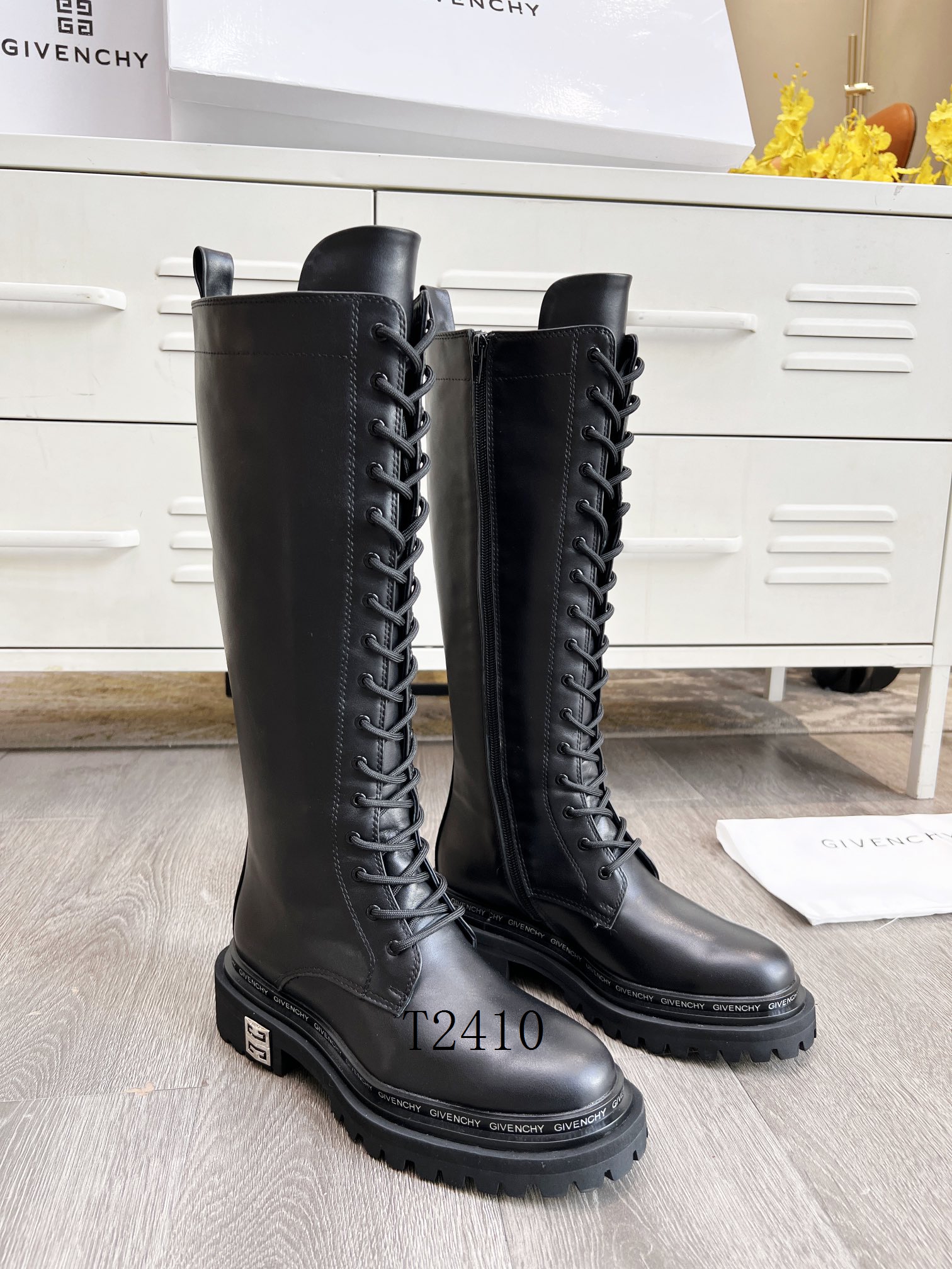 Givenchy Long Boots Women 1029