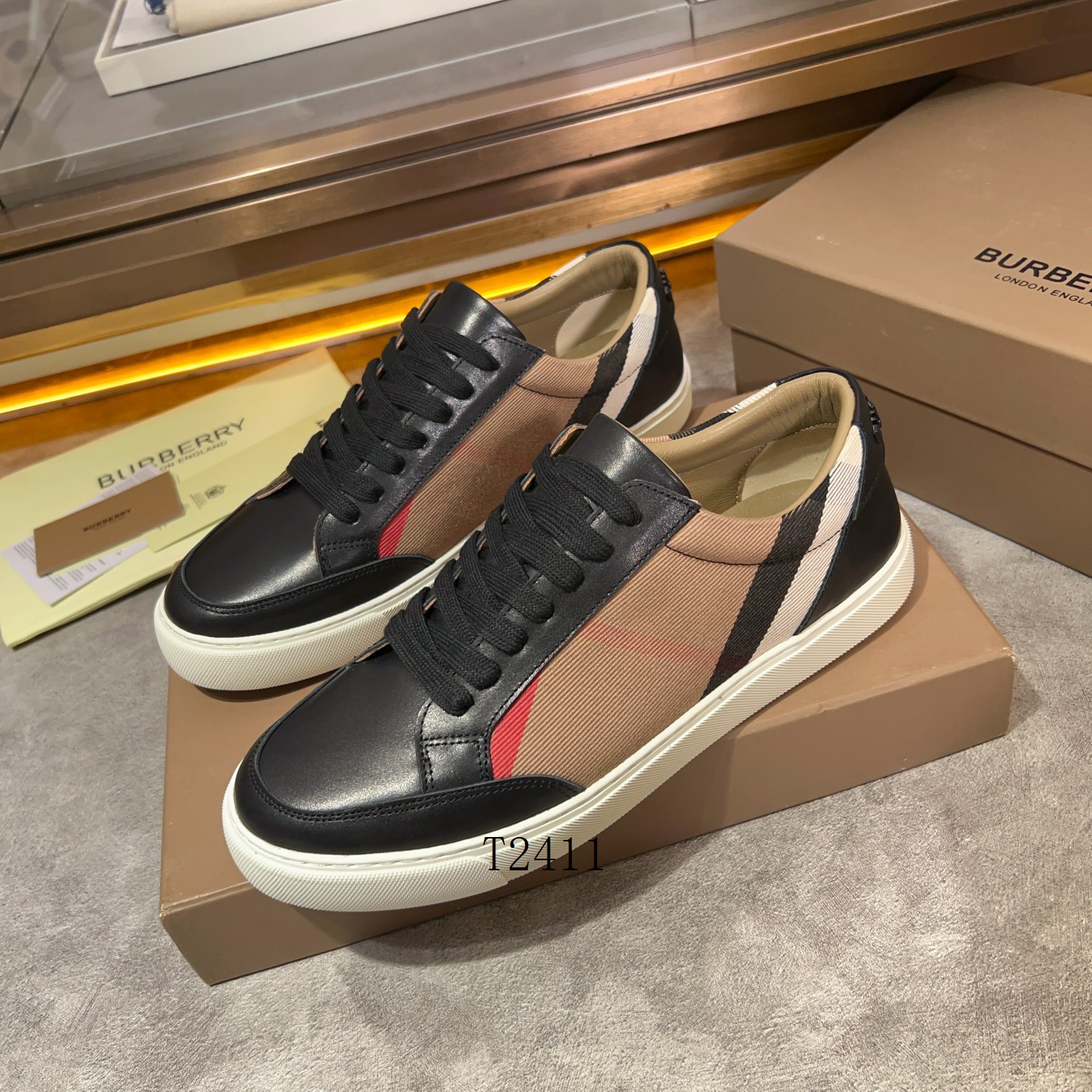Burberry sz38-45 h1102