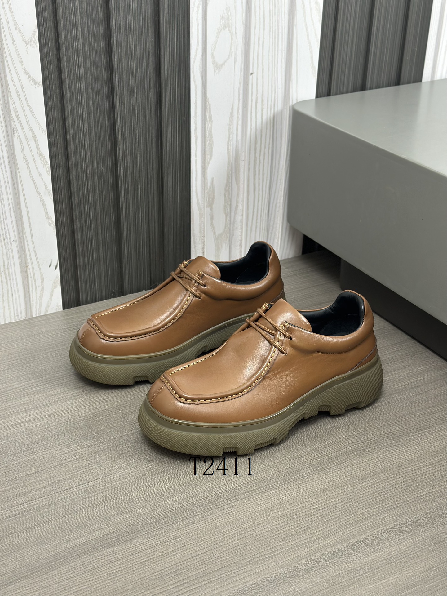 Burberry sz38-45 h1111