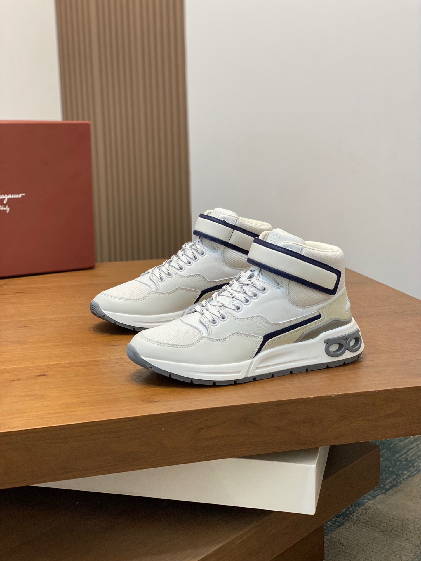 Ferragamo sz39-44 hnh1201