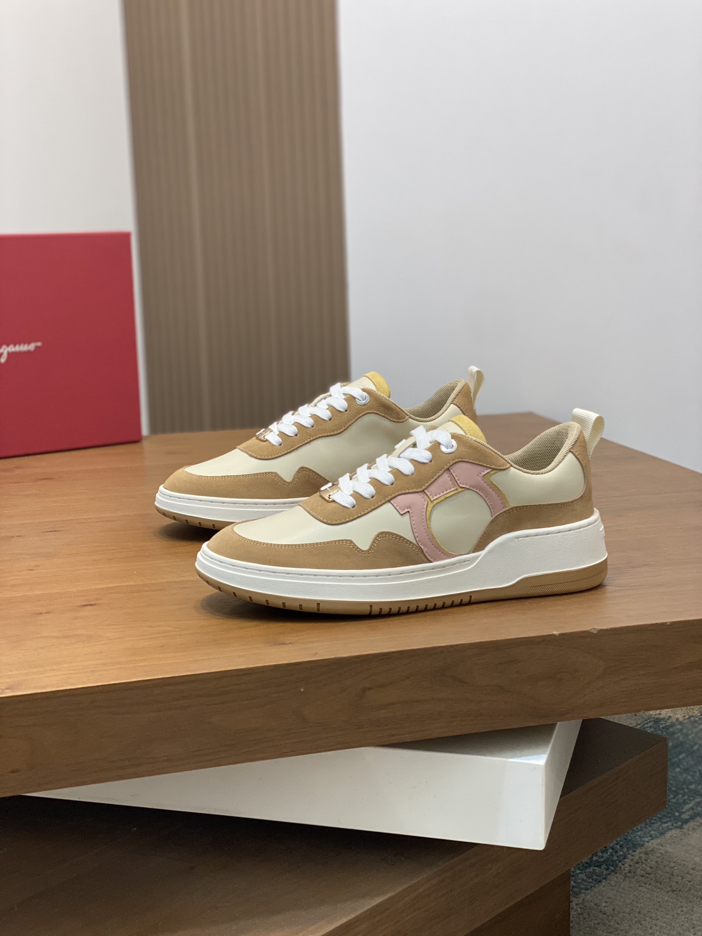 Ferragamo sz38-45 hnh1201