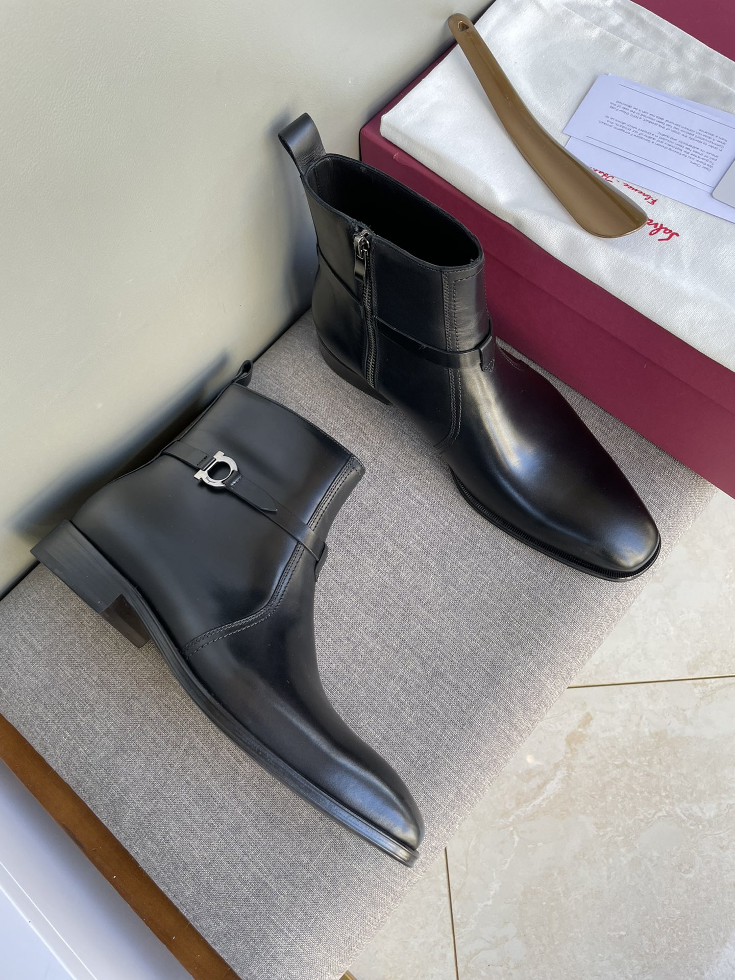 Ferragamo sz38-45 hnh1202