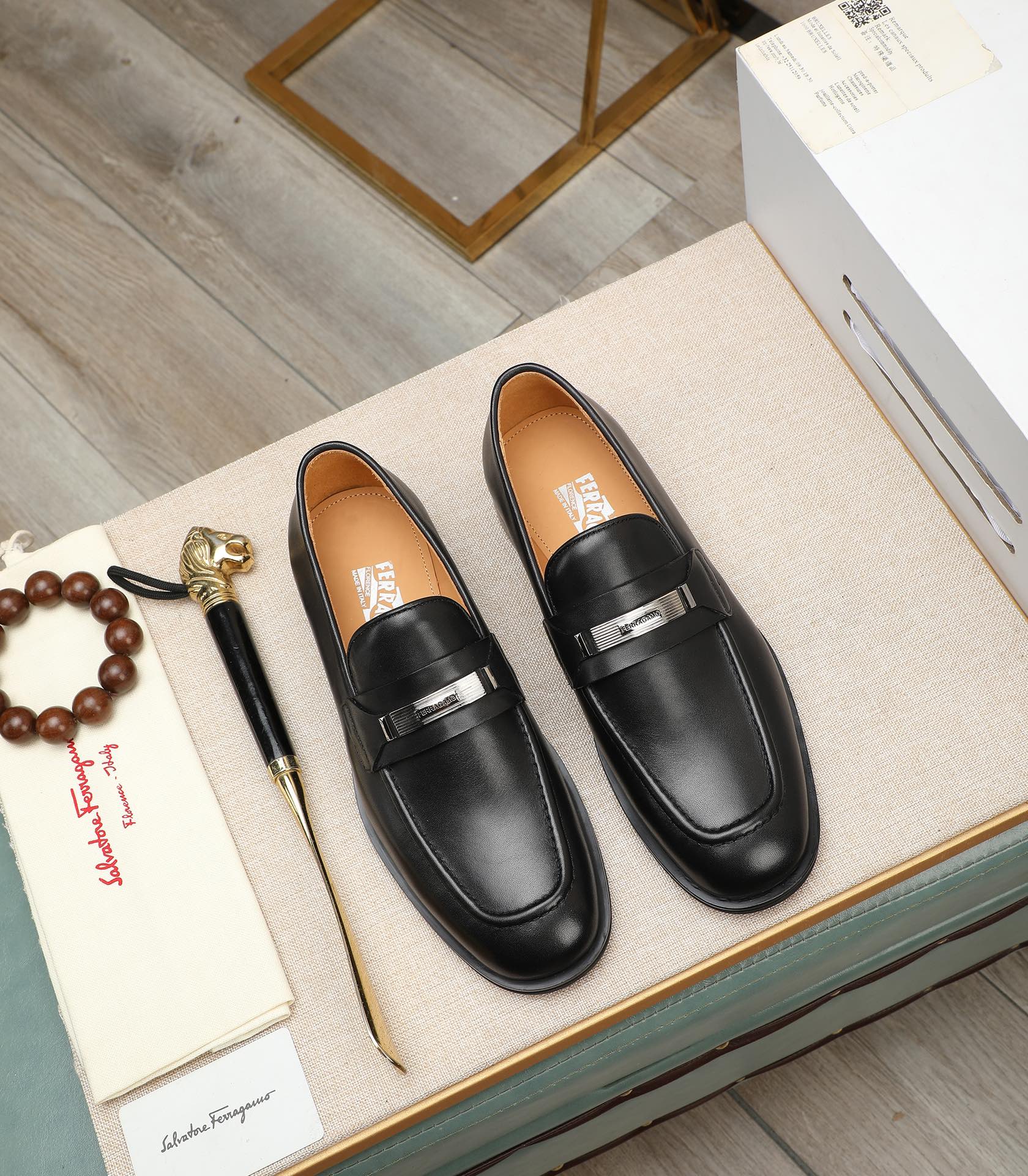 Ferragamo sz38-44 hnh1202