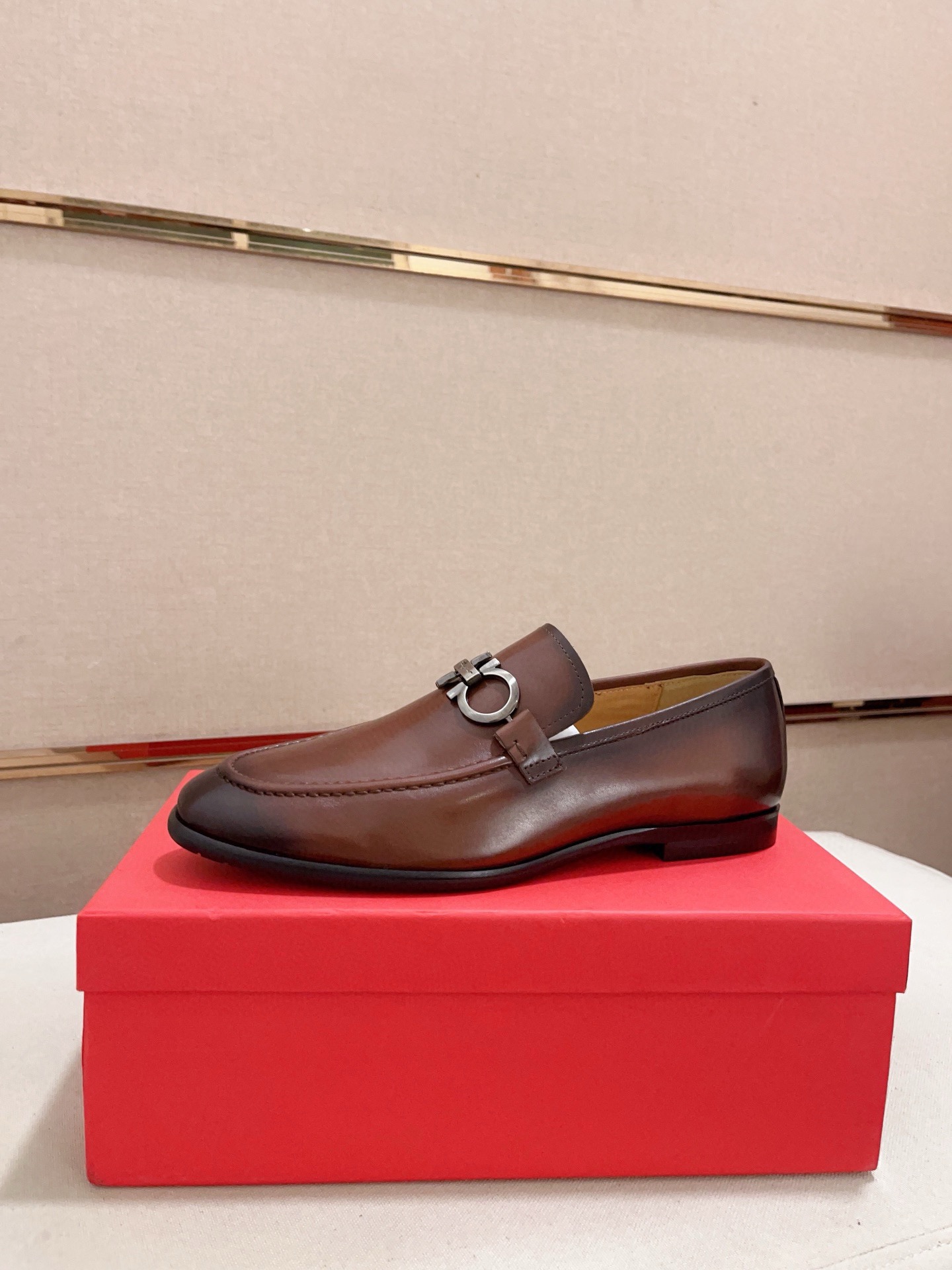 Ferragamo sz38-45 hnh1221