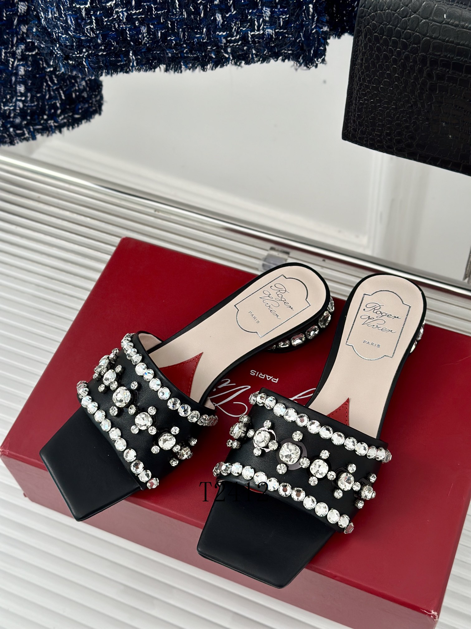 Roger Vivier Slippers 1216