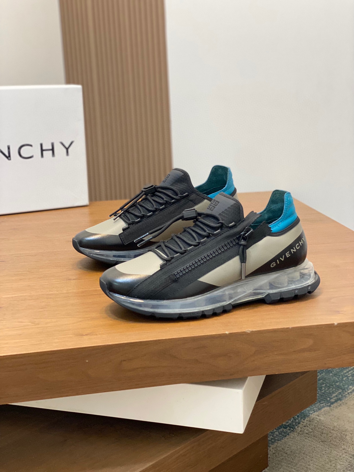 Givenchy sz39-44 hnh0103